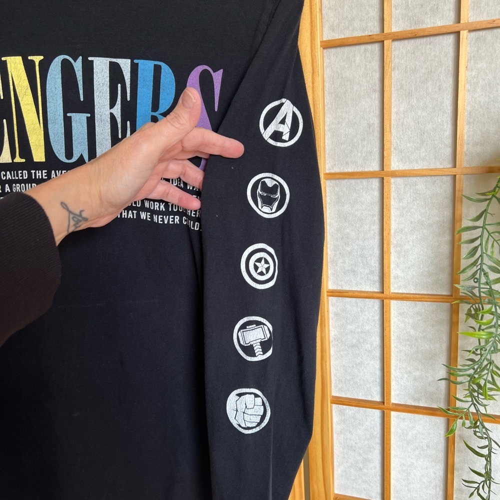 Marvel Avengers Endgame Long Sleeve Graphic Tee Black Size Medium Unisex - Picture 3 of 5